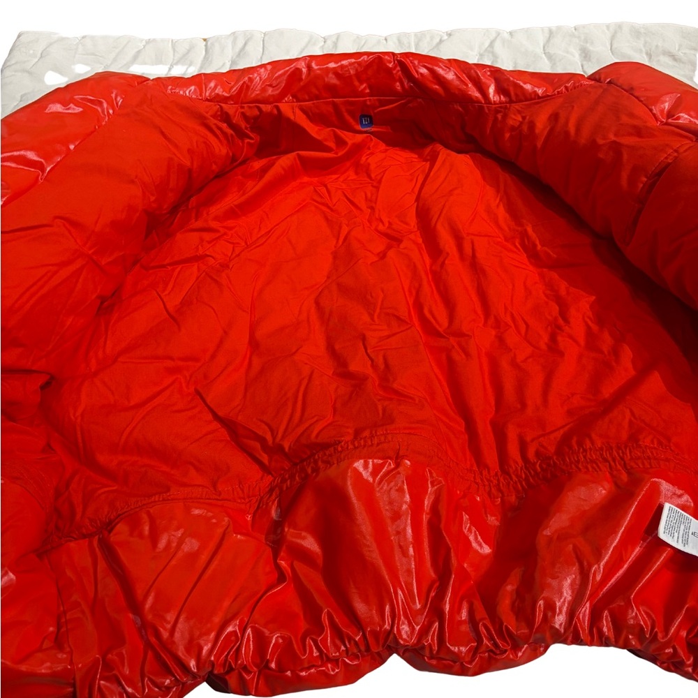 Yeezy Glossy Red Jacket - Picture 5 of 10